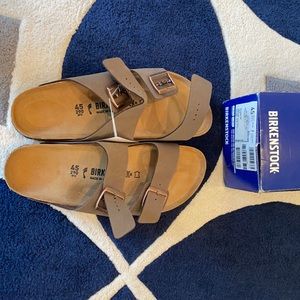 Birkenstock mens size 12. Arizona style color mocha. Brand new tags still on.